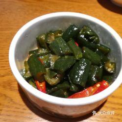 小鱼吃瓜头像高清,小鱼吃瓜头像下的趣味时光