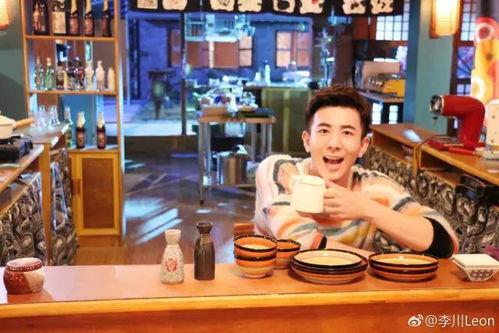 传媒学院吃瓜男女主,吃瓜男女主的甜蜜纠葛